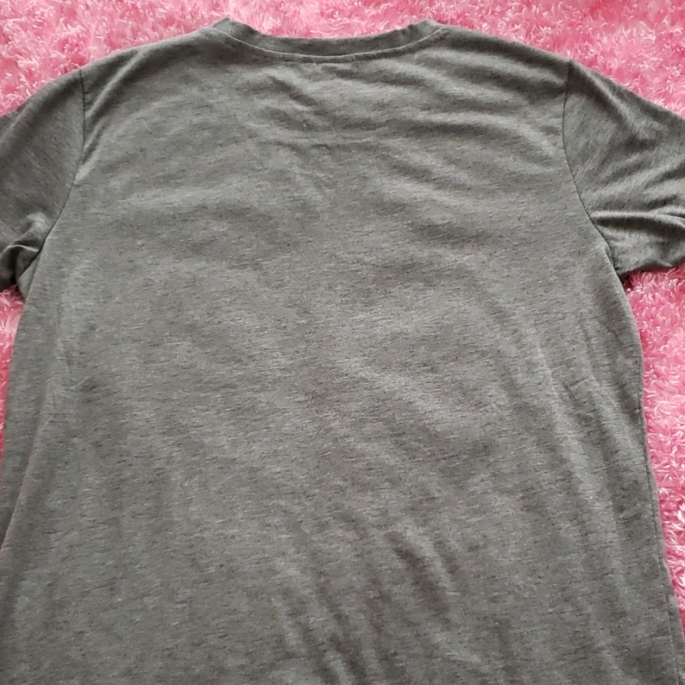 Graphic tee - Picture 3 of 3